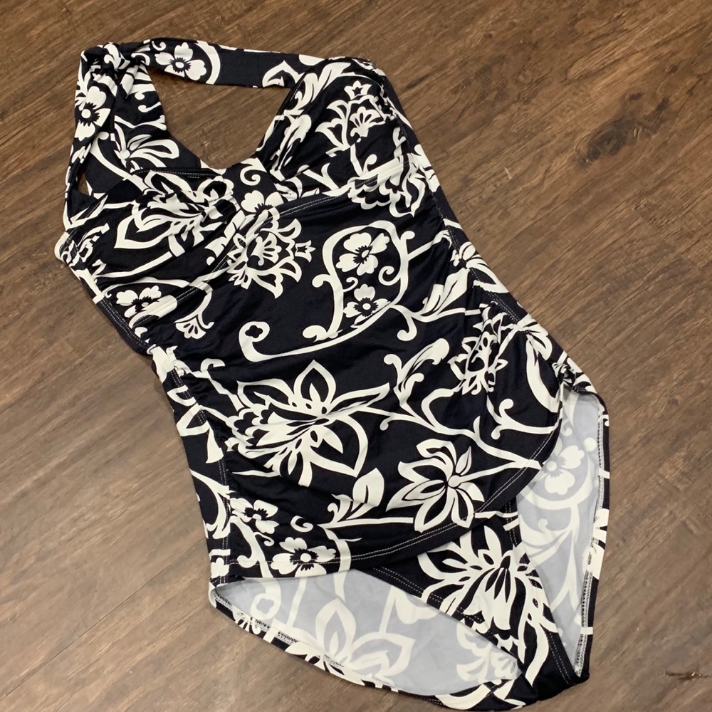 Tommy Bahama Ruched Halter One-piece Swimsuit Sz 8